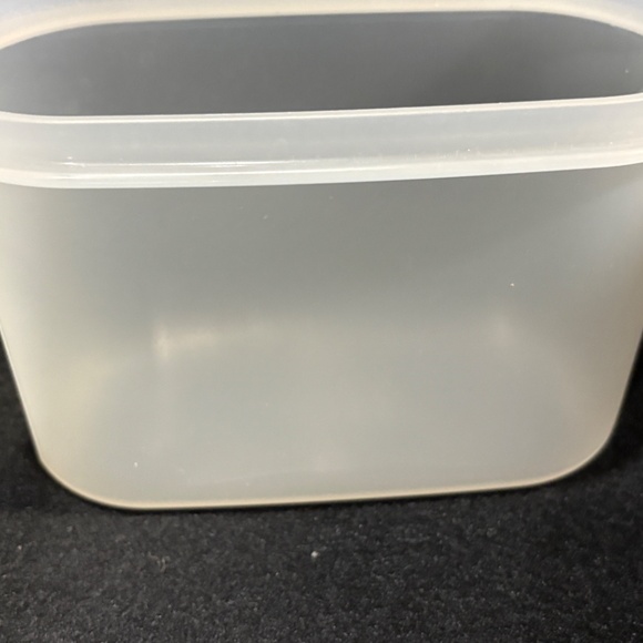 Vintage TUPPERWARE Clear Storage 4 3/4 Cup Clear Container #1512 Only - Picture 3 of 5